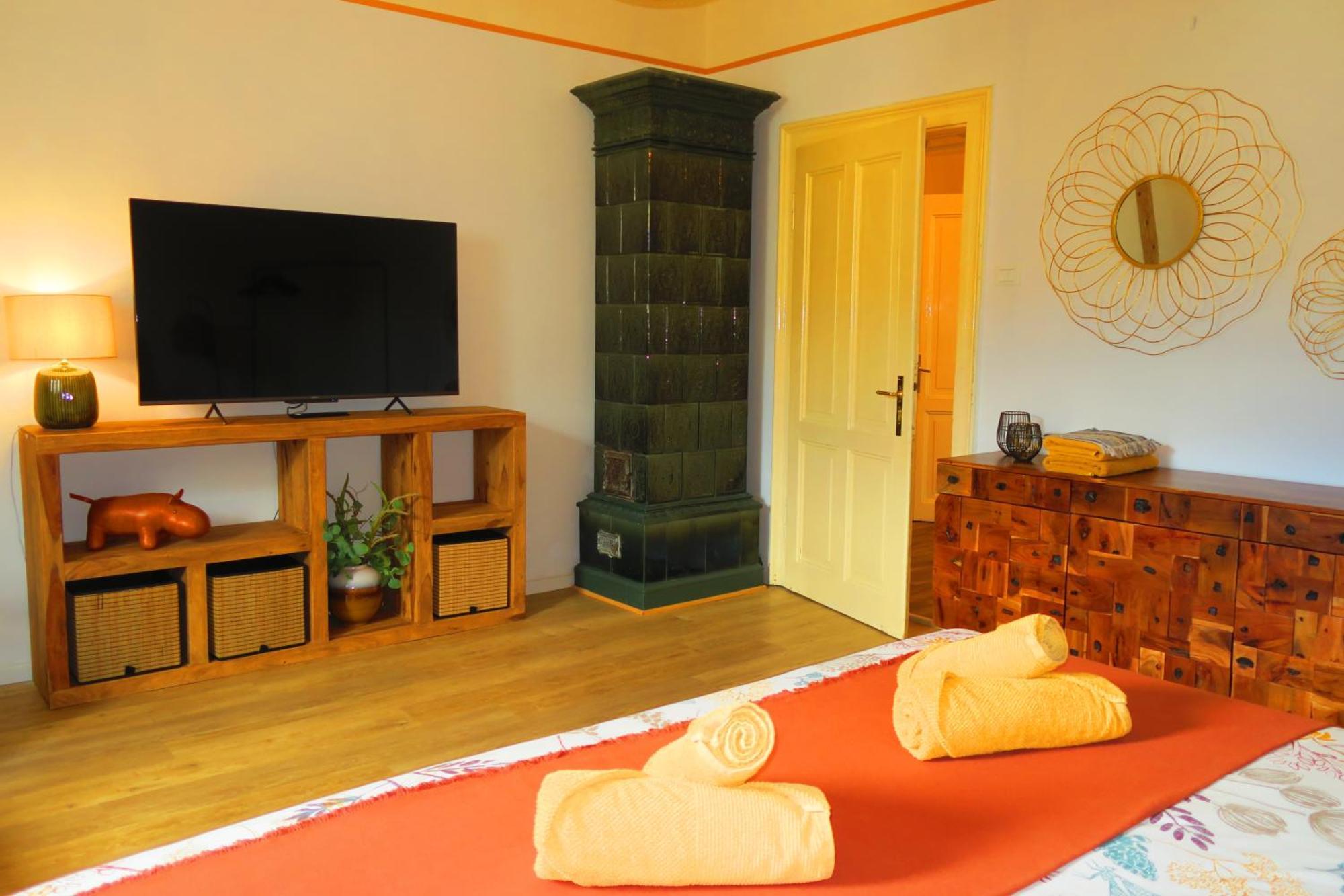 3-Zimmer-Appartement In Privatvilla, Meran Zentrum, Kostenloser Parkplatz Mit Gaestekarte 外观 照片